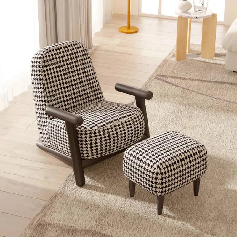 Minimalist Designer Lounge Chair